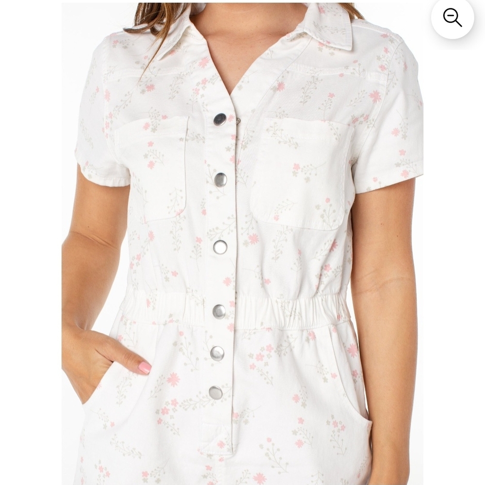 Celebrety Pink Floral Button-Up Short Sleeve Romper Jumpsuit (Short)